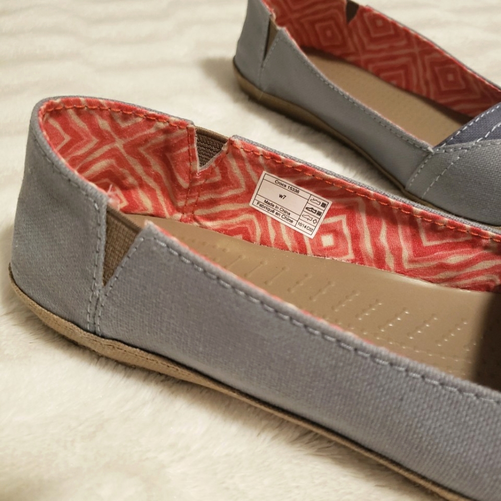 Nwob Crocs Blue Angeline Flats View 3